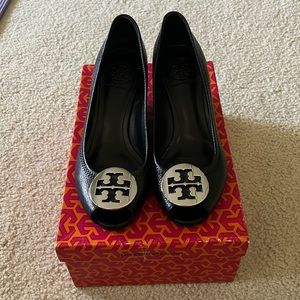 Tory burch sally 2 metal logo mid wedge